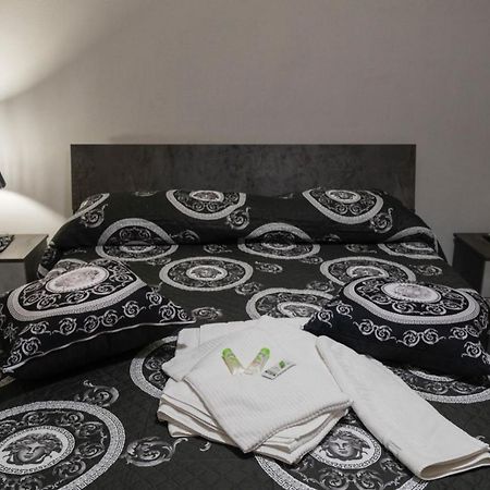 Terrazza Sant Antonio Apartment Наполи Екстериор снимка