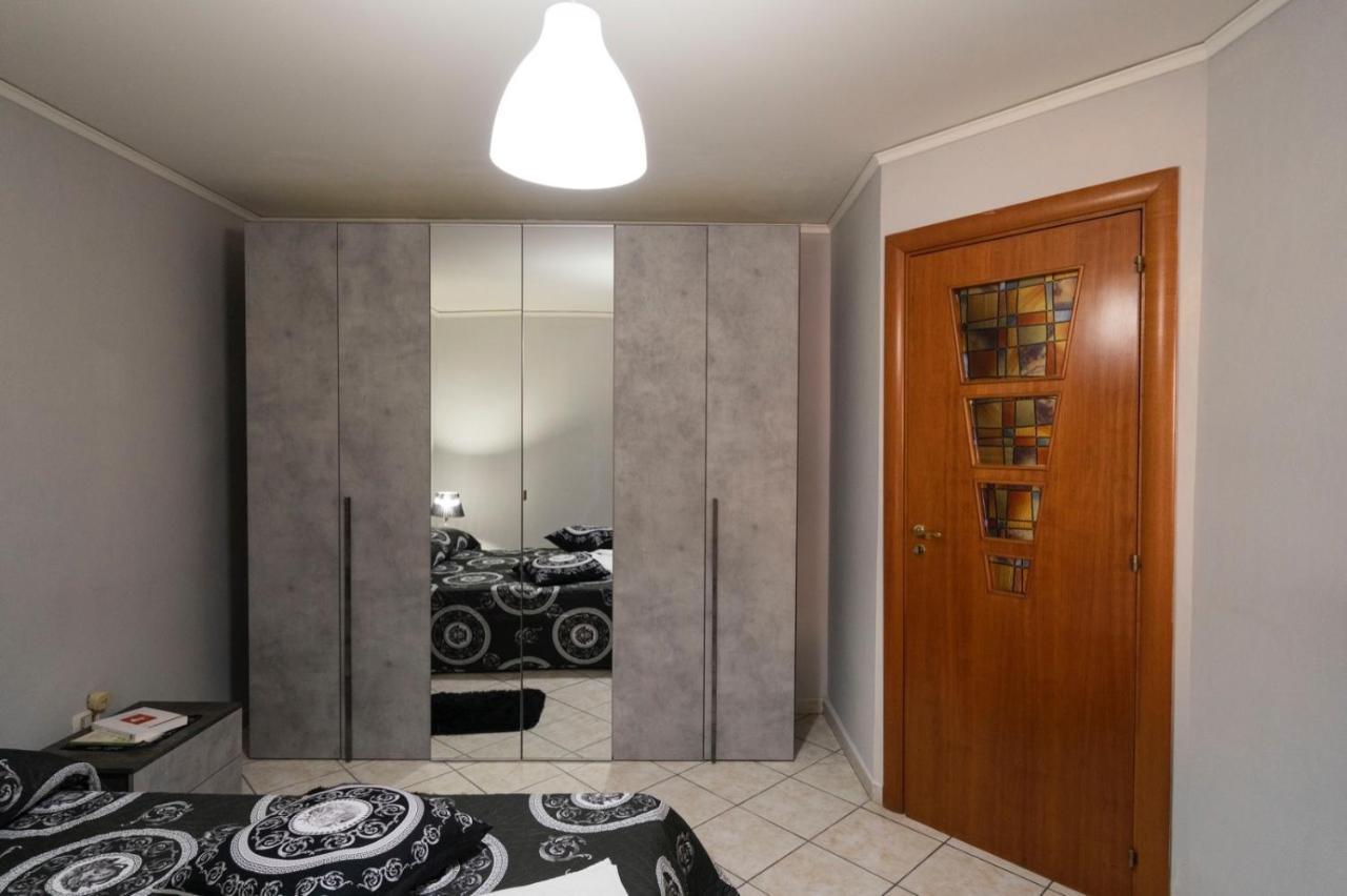 Terrazza Sant Antonio Apartment Наполи Екстериор снимка