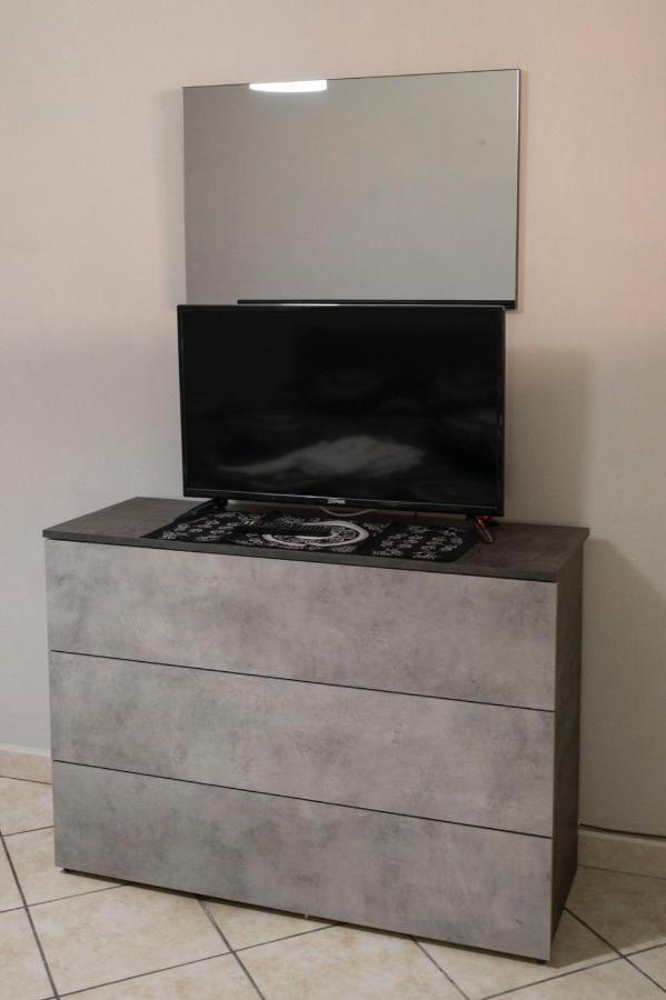 Terrazza Sant Antonio Apartment Наполи Екстериор снимка