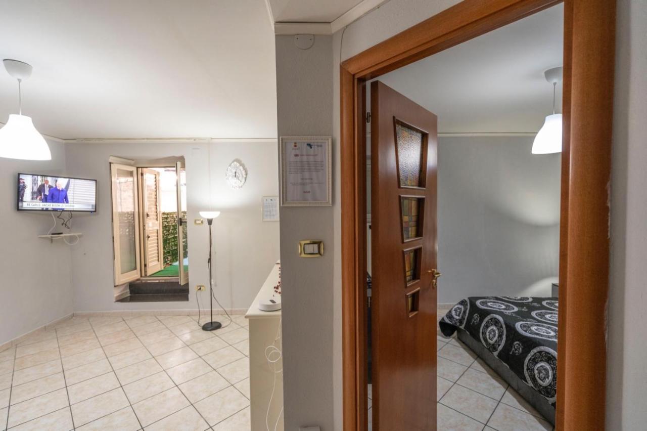 Terrazza Sant Antonio Apartment Наполи Екстериор снимка