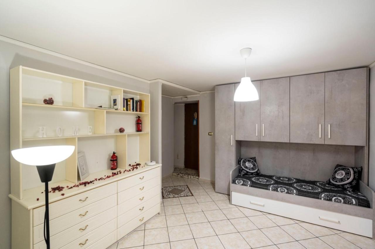Terrazza Sant Antonio Apartment Наполи Екстериор снимка
